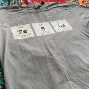Men’s Tesla T-shirt NWT large